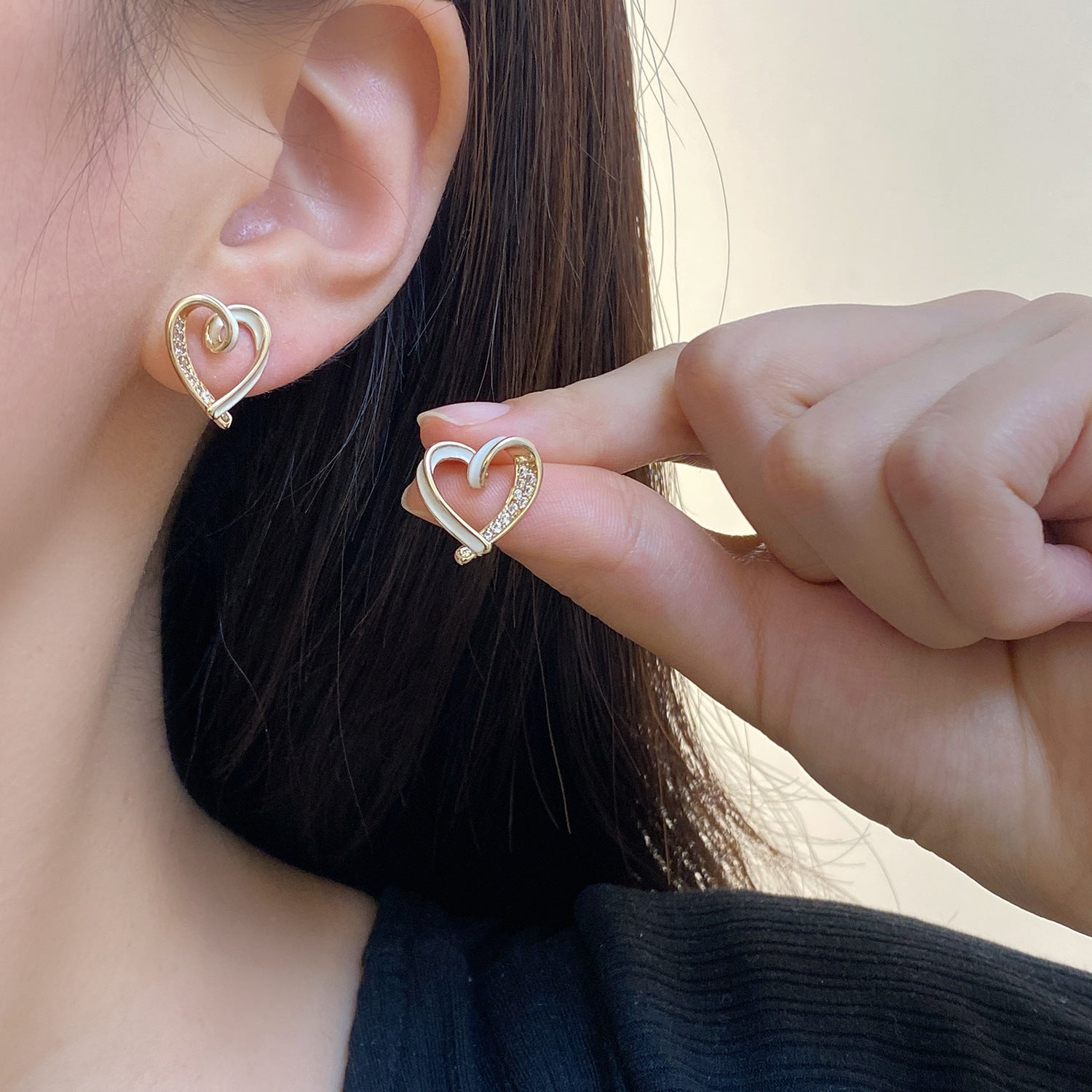 Fashion Micro-set Zircon Asymmetric Light Luxury Versatile Earrings